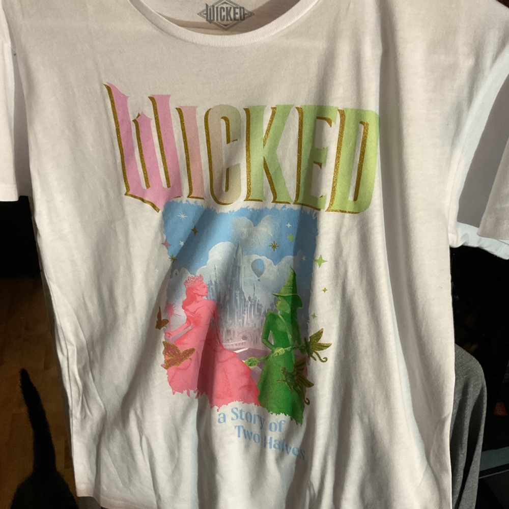 Wicked Kids White Graphic Tee The Story of Two Halves Size XL